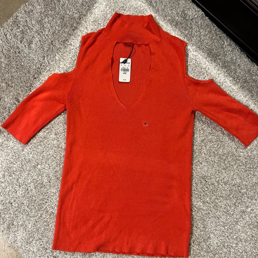 Express cut out shoulder short sleeve light sweater, NWT